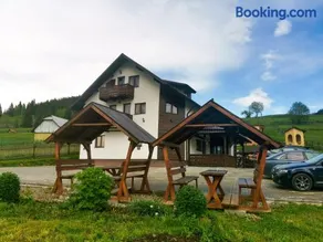 Casa din Plai - Bucovina - Image 1