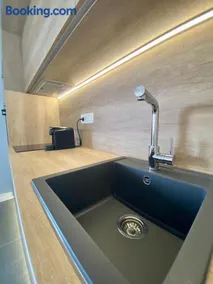 Marina Bay - Exclusive Apartment with Private Pool and Adriatic Sea View - Image 2