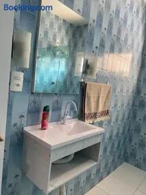 Casa compartilhada com estacionamento - Image 3
