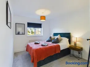3 bed beautiful home which sleeps up to 6 - Image 2