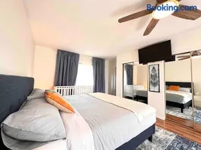 Cozy 3 bdr Retreat in a Prime location - Image 3
