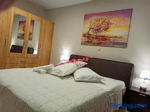Central Square Apartment 1 - Image 1