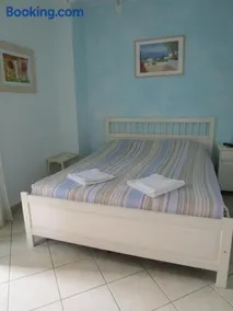 B&B Laura - Image 1