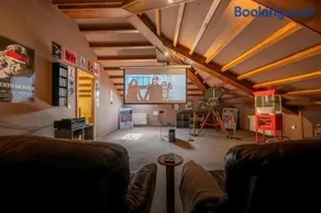 Villa en Asturias con cine, Piscina, BBQ, Juegos, 16 Pax - Image 1