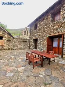 Casa Rural con patio y BBQ en La Vall de Boí - Image 1