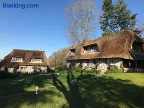 Les chaumières du pays d'auge - Image 1