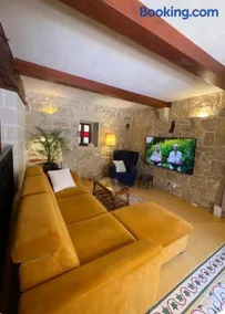 Kercem Boutique Farmhouse - Image 2