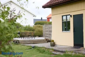 Mysig lägenhet i eget hus nära Lassalyckan - Image 2