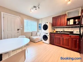 Cozy 1bedroom Suite in Vancouver Westside - Image 1