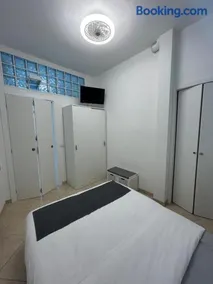 Vittoria Mini Apartment - Image 3