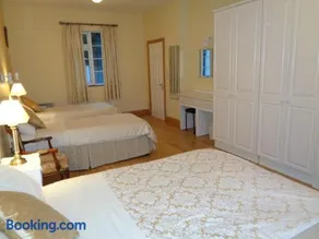 Redwood Apartment - Image 2