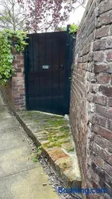 The Coach House - Image 4