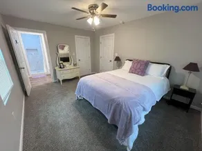 The Purple House - Cozy Near TSU - Image 4