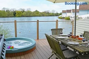Lapwing Lake Lodge - Image 4