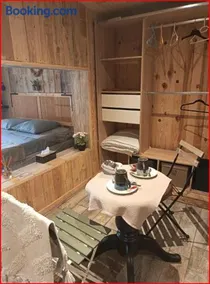 Suite Chalet haut de gamme, parking à Marseille - Image 1