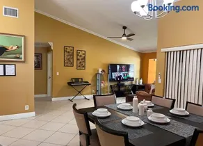 Entire Single Family home 3 bed 2 bath in water front big cozy back yard view - Image 1