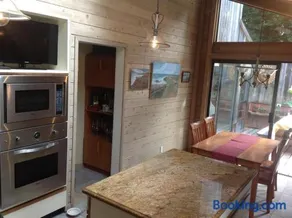 Ocean Views, Expansive Space, Very Private - Image 2