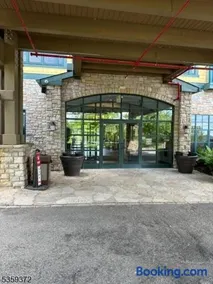 The Appalachian Hotel at Mountain Creek Resort - Pool, Hot Tub & Sauna - Image 3