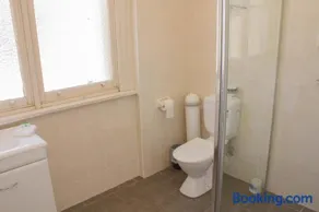 Gardners Inn Hotel - Image 3