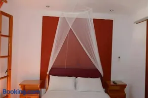Charlies Venus Apartments - Image 4