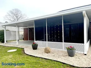 Entire home in Foley, Alabama, United States - Image 4