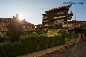 Family Hotel Emilia - Image 1