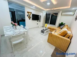 Luxury 2bhk Powai lake & IIT - Image 4