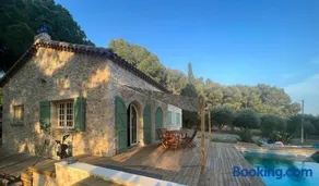 Mas La Pinède - Domaine privée - 1 hectares sans vis à vis - Image 1