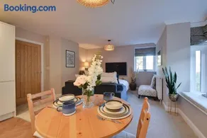 Modern flat nestled in the Malvern Hills Worcestershire - Image 4