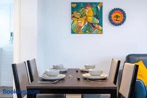 Lovely 3-bedroom flat with free parking - Image 5