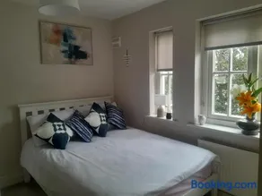 Seville Grove - Image 5
