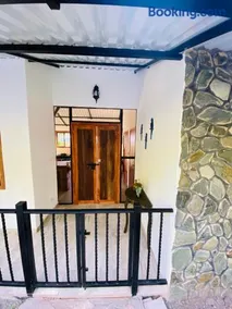 Finca Completa - Casa Privada - Vía Bogotá - La Mesa con WIFI - Pet Friendly - Image 3