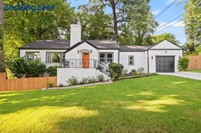 Bright 3BR Upstairs Unit - Summerhill - Image 1