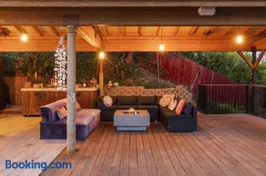 Middlebury Heights with Pool - Image 2
