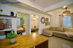 2.1• 1st Floor • Near Plaza • 2BR • Street Parking - Image 3