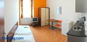 Economic Hotel Svoboda - Image 1