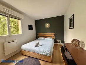 Godard - T3 avec 2 Chambres 1 Salle de Bain et Balcon - Image 2
