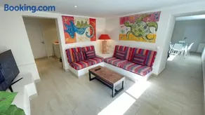 Studio with Private Swimming Pool and Garden - Image 4