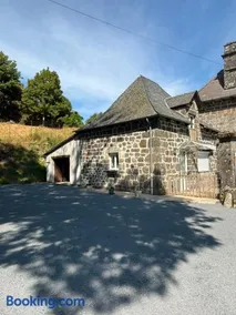 Gîte 4 personnes dans le Cantal Animaux bienvenus - Image 1