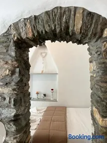 Pallada Boutique Tinos - Image 3