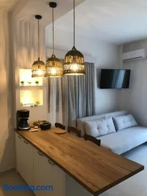 Fays luxury apartments by the sea - Image 1