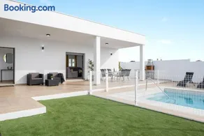 Villa Sandra solo familias - Image 2