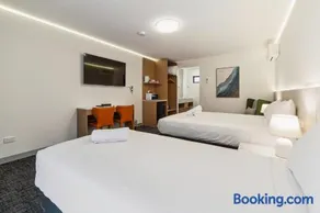 Frankston Bay Motel - Image 1