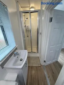 Colne cabin - Image 4