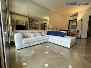 Monaco Fontvieille elegant apt - Luxury Terrace & Pool - Garden View - Image 3