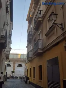 Apartamento en pleno centro de Cadiz con parking economico - Image 5