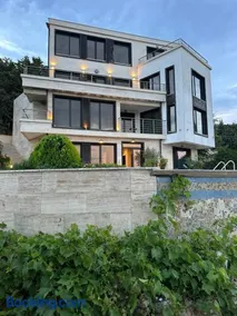 The Shefers Residence - Image 3