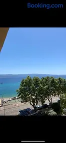 Ajaccio magnifique T2 40m2 centre ville vue mer au bord de la plage neuf 5 personnes Clim wifi balcon parking privé fermé - Image 2