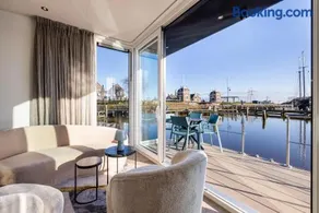 Houseboats Lemmer Luxury stay on the water in Friesland - Image 1
