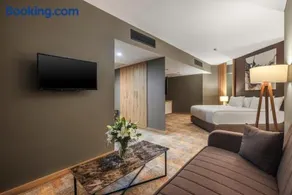 Grand Sapphire City Hotel - Image 5